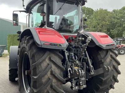 Schlepper / Traktor Massey Ferguson 8S.225 Dyna-VT Exclusive Tractoren