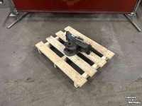 Gebrauchte Teile für Traktoren Fendt Boventrekhaak St. (B=390MM) PLM | 005A153539200