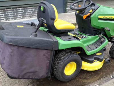Aufsitzrasenmäher John Deere X350R