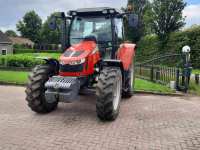 Schlepper / Traktor Massey Ferguson 5610