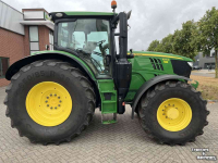 Schlepper / Traktor John Deere 6215R