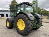 Schlepper / Traktor John Deere 6215R
