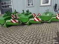 Frontgewichte Agribumper 600 kg frontgewicht met opbergvak