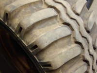 Räder, Reifen, Felgen & Distanzringe  550/45X22.5 Buitenband 80%
