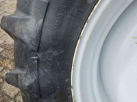 Räder, Reifen, Felgen & Distanzringe  Ploegset! 520/85R46 en 420/85R34. Passend op oa Steyr