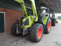 Schlepper / Traktor Claas Arion 460 CIS met lader en lucht