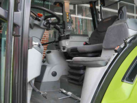 Schlepper / Traktor Claas Arion 460 CIS met lader en lucht