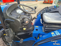 Obsttraktor New Holland T3030