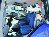 Schlepper / Traktor New Holland T7.220 Auto Command
