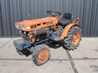 Gartentraktoren Kubota B5001 4WD minitrekker minitractor handgeschakeld