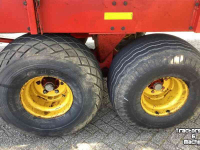 Lade- und Dosierwagen Taarup 1030