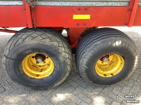 Lade- und Dosierwagen Taarup 1030