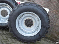 Räder, Reifen, Felgen & Distanzringe Mitas 440/65r28