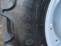 Räder, Reifen, Felgen & Distanzringe Mitas 440/65r28