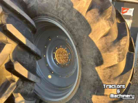 Räder, Reifen, Felgen & Distanzringe Michelin set MachXbib 600/70R30 en 710/70R42  Case-IH Magnum NewH T8