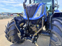 Schlepper / Traktor New Holland T6.145 Auto Command Stage V Tractor