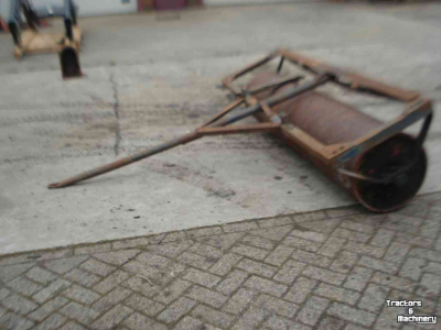 Nachlaufwalzen / Walzen  landrol