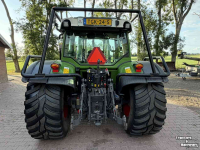 Schlepper / Traktor Fendt 211 Vario met bosbouwbescherming / forestry protection