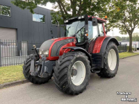 Schlepper / Traktor Valtra N142