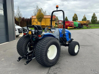 Obsttraktor New Holland Boomer 55