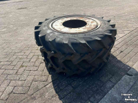 Räder, Reifen, Felgen & Distanzringe Taurus 12.4R28 set incl. velgen