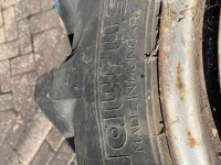 Räder, Reifen, Felgen & Distanzringe Taurus 12.4R28 set incl. velgen