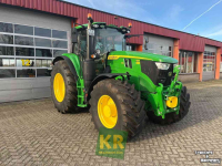 Schlepper / Traktor John Deere 6M 185