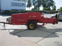 Pressen New Holland Hayliner 386