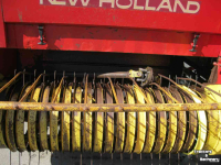 Pressen New Holland Hayliner 386