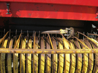 Pressen New Holland Hayliner 386