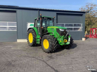 Schlepper / Traktor John Deere 6115 M