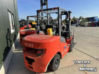 Gabelstapler  hchi   3500kg  2 stuks voorraad