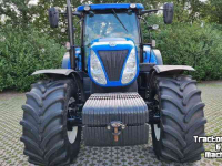 Schlepper / Traktoren New Holland T7.220 PC