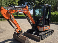 Minibagger Hitachi ZX26U