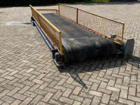Förderband  Transportband met bunker op frame