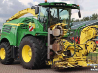 Feldhäcksler John Deere 8400