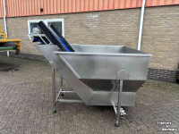 Sonstiges Förderanlagen und Material-Handling-Ausrüstungen  Natte bunker elevator, RVS
