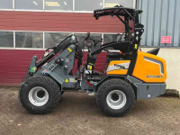 Radlader Giant G2700 HD+