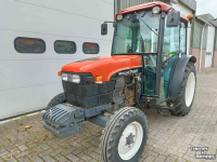 Obsttraktor New Holland tn90f