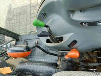 Obsttraktor New Holland tn90f