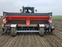 Kartoffellegemaschine Warrens drill sixteen