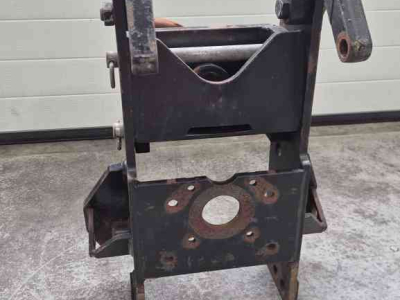 Sonstiges Traktoren und Zubehör Massey Ferguson Cramer Trekhaakframe Trekhaak MF