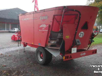 Futtermischwagen Vertikal Kuhn Euromix 16-70 Voermengwagen