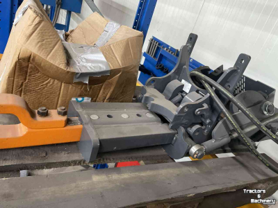 Diverse neue Teile Kubota Treklat en  oppikhaak