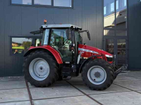 Schlepper / Traktor Massey Ferguson 5712 S Dyna-4