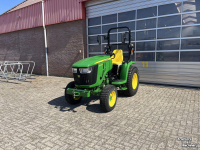 Obsttraktor John Deere 3046R