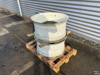Räder, Reifen, Felgen & Distanzringe  DW14x28 Velgen