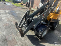 Radlader Giant 335T
