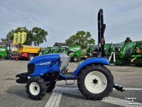 Obsttraktor New Holland Boomer 25