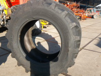 Räder, Reifen, Felgen & Distanzringe  SET  BANDEN 650/65R38